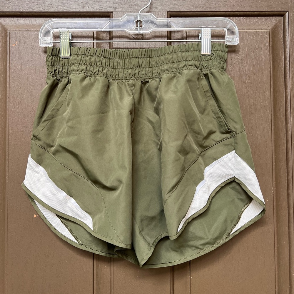 Athletic shorts